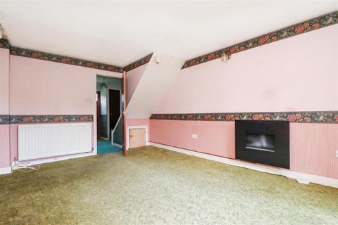 2 bedroom terraced house for sale, Buchans Lawn, Crawley