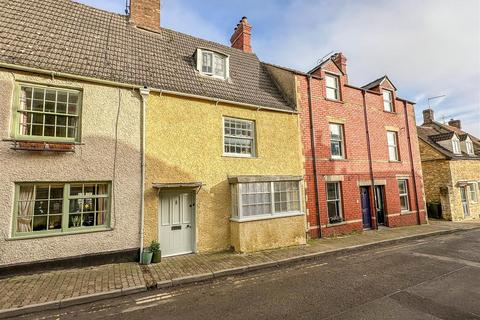 3 bedroom terraced house for sale, Silver Street, Malmesbury