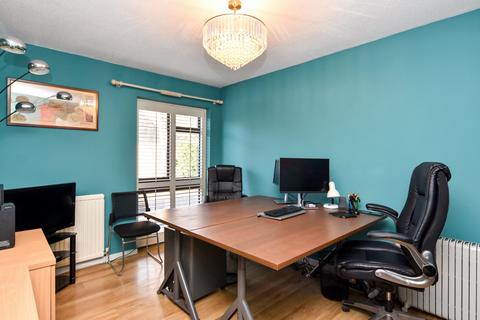 5 Chedington, Shoeburyness, Southend-on-sea, SS3 8UR
