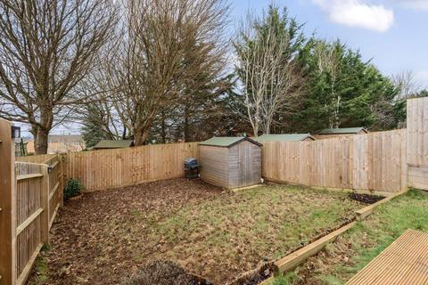 3 bedroom semi-detached house for sale, Banbury,  Oxfordshire,  OX16