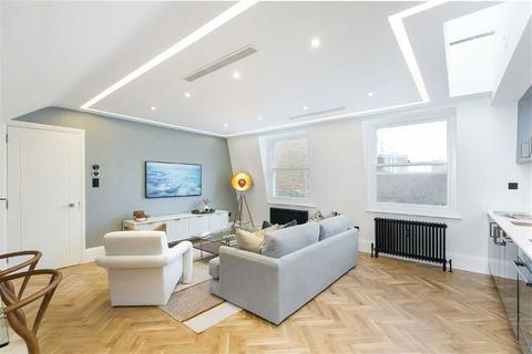 2 bedroom flat to rent, Great Portland Street, London W1W