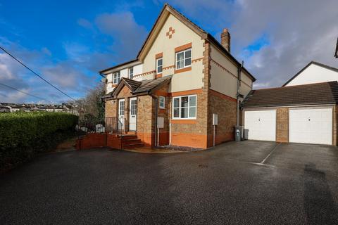 2 Century Close, St Austell, PL25 3UY