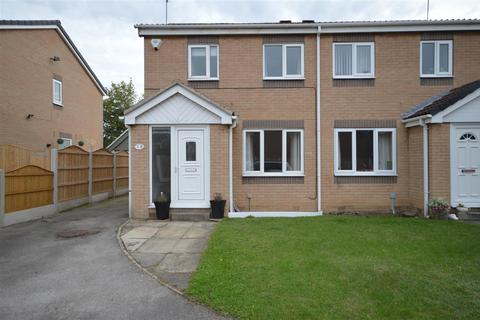 3 bedroom semi-detached house to rent, Clayton Place, Normanton