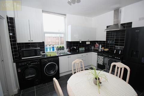 3 bedroom semi-detached house for sale, Bent Lanes, Davyhulme