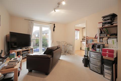 2 bedroom flat for sale, Lawnhurst Avenue, Wythenshawe, Manchester