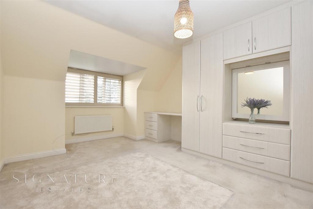 Master Bedroom.jpg
