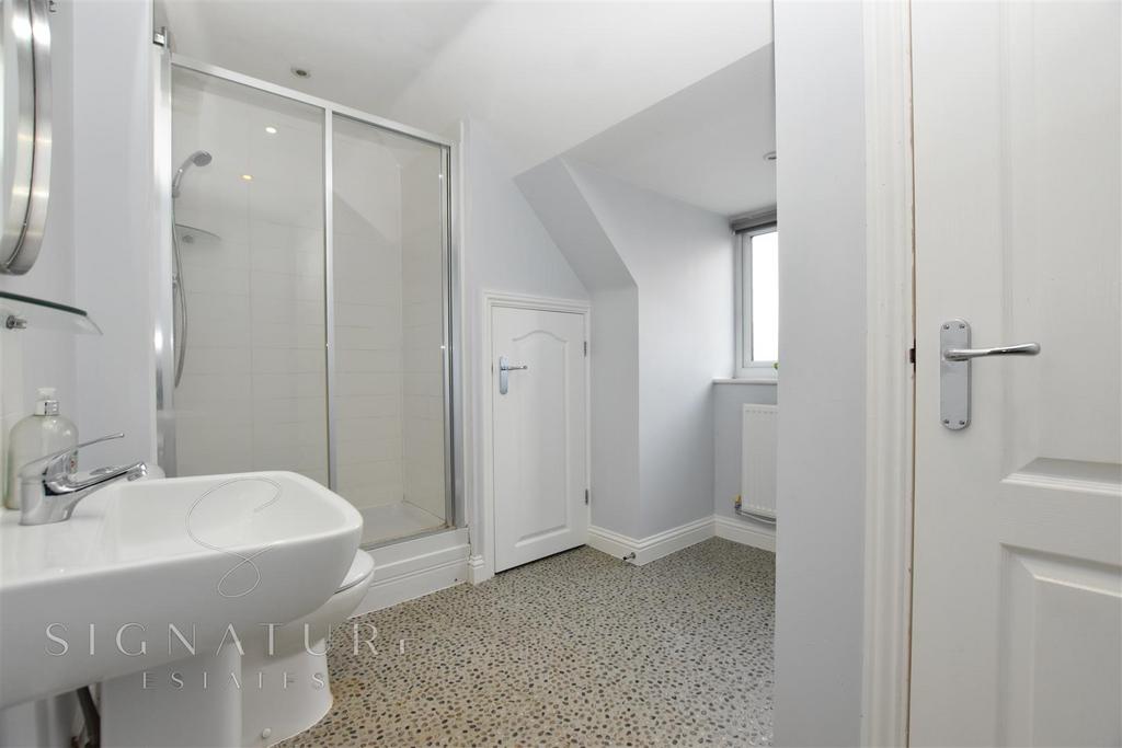 En Suite To Master (1).jpg