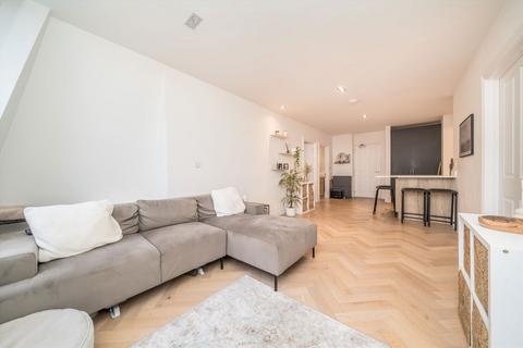 2 bedroom flat for sale, St. Mark's Hill, Surbiton KT6