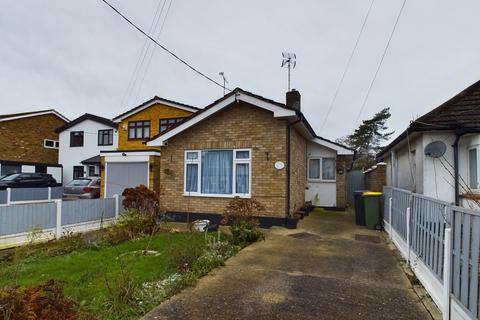 3 bedroom detached bungalow for sale, Elm Grove, Hullbridge, Hockley, SS5