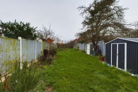 3 bedroom detached bungalow for sale, Elm Grove, Hullbridge, Hockley, SS5