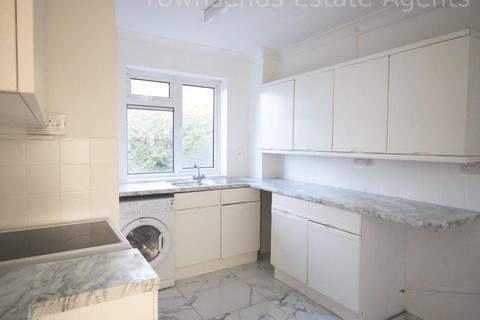 2 bedroom flat for sale, Pinner Road, Northwood HA6