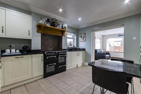 4 bedroom detached house for sale, Newbold Drive, Newbold, Chesterfield