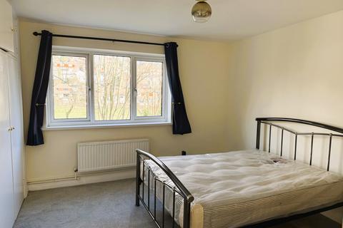 2 bedroom flat to rent, Mill Rise, Brighton BN1