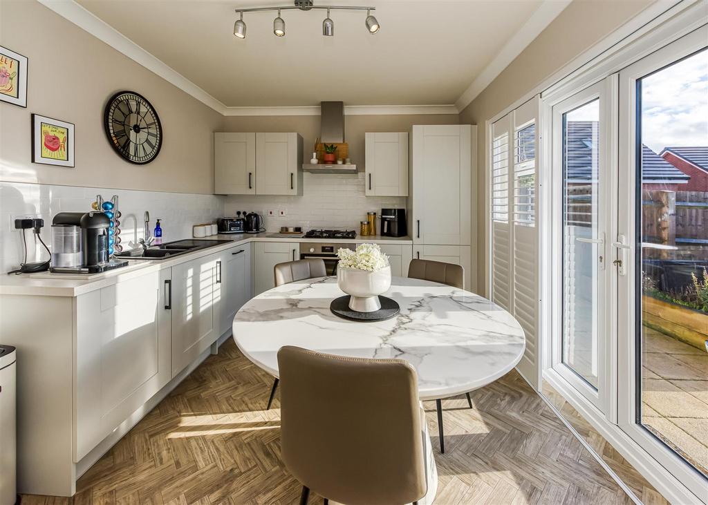 3 Clover Drive-Kitchen Dining Room (2).jpg