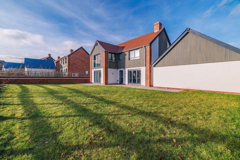 4 bedroom detached house for sale, Brampton Abbotts, Ross On Wye, Herefordshire, HR9