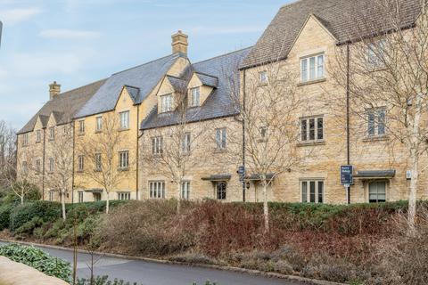 Cross Close, Cirencester, Gloucestershire, GL7