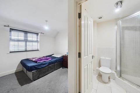 2 bedroom flat for sale, Slough,  Berkshire,  SL3