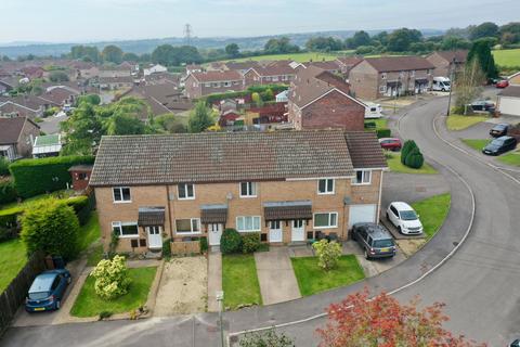 2 bedroom terraced house to rent, Chepstow Close, Grove Park, NP12