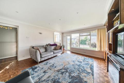 3 bedroom flat for sale, Merryfield Gardens, Stanmore HA7