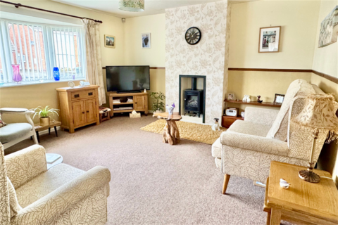 3 bedroom semi-detached house for sale, Lockwood Close, Beeston, NG9 1NP