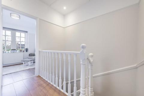 3 bedroom terraced house to rent, Erskine Hill, Hampstead Garden Suburb, London, NW11