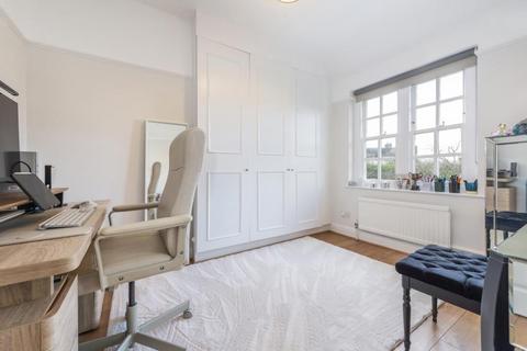 3 bedroom terraced house to rent, Erskine Hill, Hampstead Garden Suburb, London, NW11