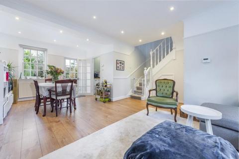 3 bedroom terraced house to rent, Erskine Hill, Hampstead Garden Suburb, London, NW11