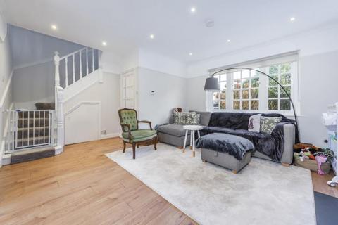 3 bedroom terraced house to rent, Erskine Hill, Hampstead Garden Suburb, London, NW11