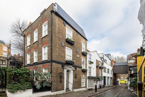 2 bedroom end of terrace house for sale, PERRINS COURT, HAMPSTEAD VILLAGE, LONDON NW3