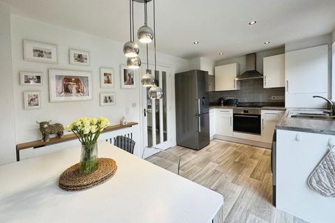 8 Flay Field, Tithebarn, Exeter, EX1 3YA