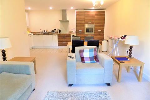 2 bedroom apartment to rent, Lynx Court, Farnborough GU14