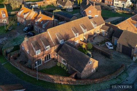 4 bedroom link detached house for sale, Rectory Close, Nafferton, Driffield