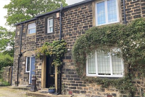 3 bedroom terraced house to rent, St. Marks Place, Low Moor, Bradford