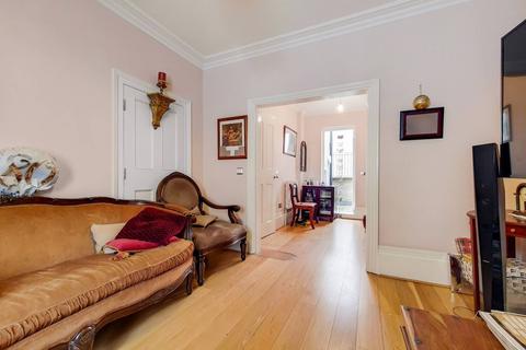 undefined, Vauxhall Bridge Road, Pimlico, London, SW1V