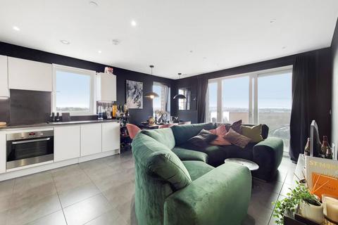 2 bedroom flat for sale, Damsel Walk, Hendon, London, NW9