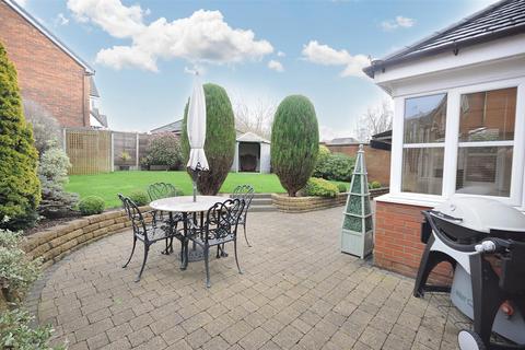15 Bentley Close, Stone, ST15 8ZW