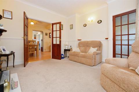 3 bedroom semi-detached house for sale, Lindale Gardens, Scunthorpe