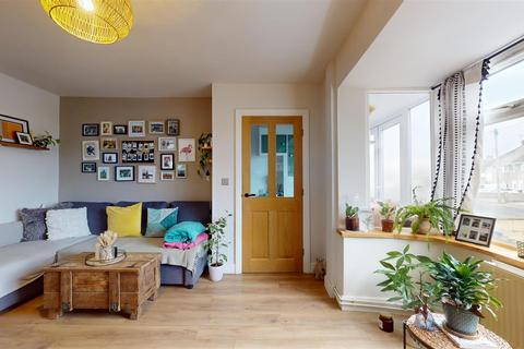 3 bedroom terraced house for sale, Millbrook Avenue, Broomhill, Bristol