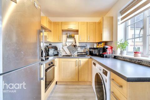 2 bedroom maisonette for sale, Bramble Road, Witham