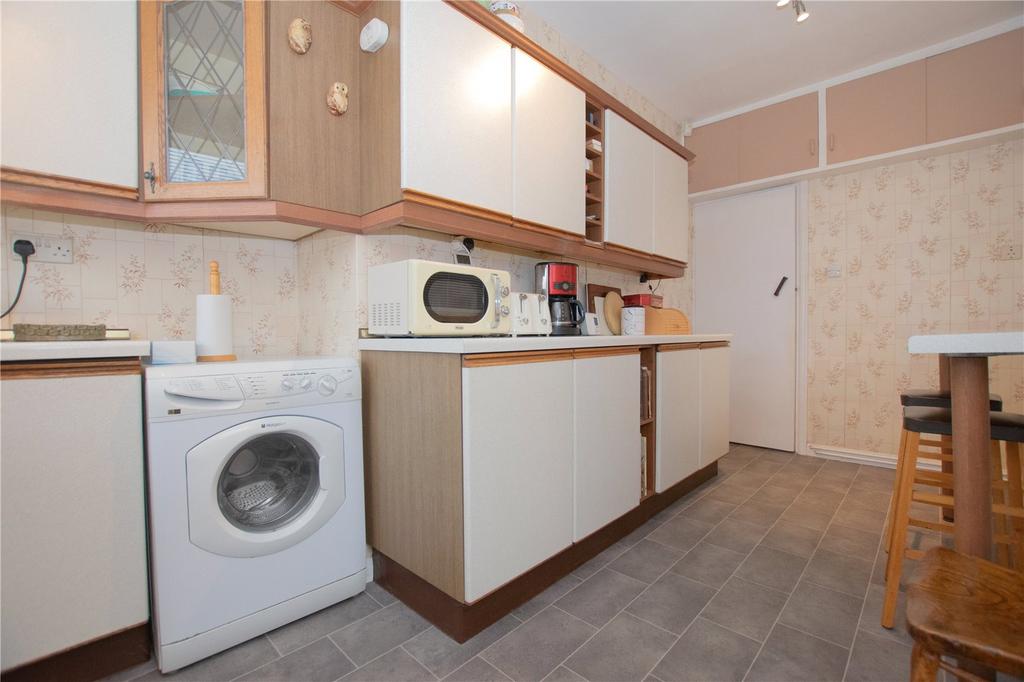 Kitchen (2)