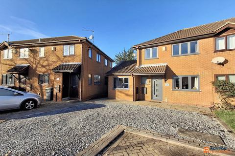 4 bedroom end of terrace house for sale, Wasdale Gardens, Gunthorpe, Peterborough, PE4