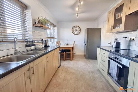 4 bedroom end of terrace house for sale, Wasdale Gardens, Gunthorpe, Peterborough, PE4