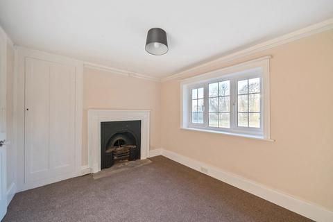 6 bedroom detached house to rent, Botley Road, Southampton SO32