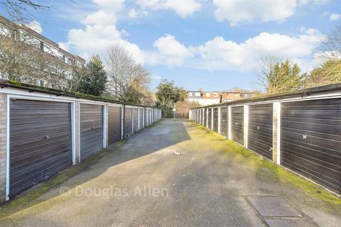 undefined, Queenswood Gardens, Wanstead
