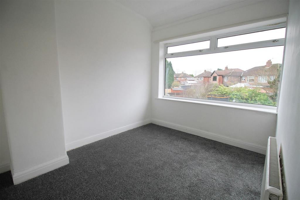 Bedroom 1.jpg