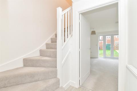 3 bedroom terraced house for sale, Buckle Mead, Woodgate, Chichester, West Sussex