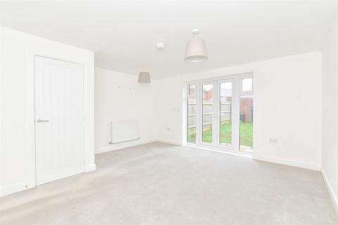 3 bedroom terraced house for sale, Buckle Mead, Woodgate, Chichester, West Sussex