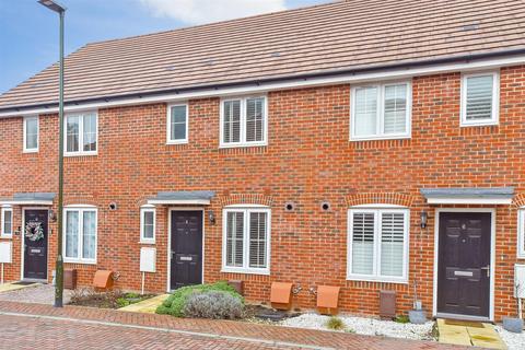 3 bedroom terraced house for sale, Buckle Mead, Woodgate, Chichester, West Sussex