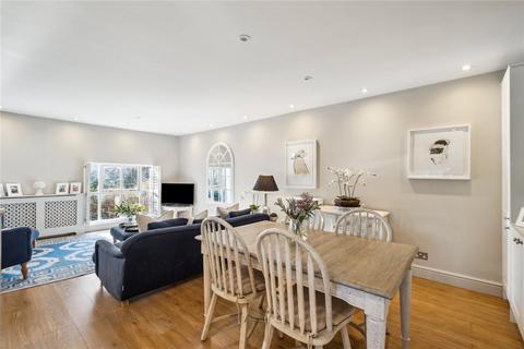 Flat 6, Windsor Court Vicarage Crescent, Battersea, London, SW11 3LA