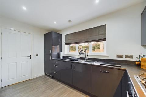 13 Brocks Road, Perth, PH2 0GD